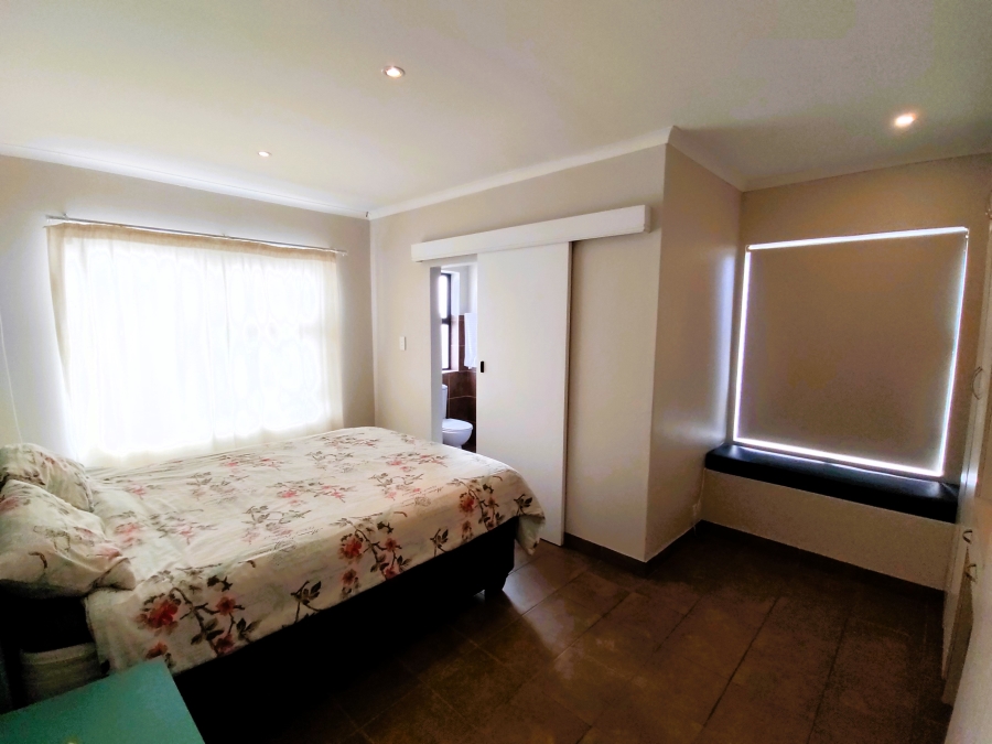 To Let 3 Bedroom Property for Rent in Shelley Point Western Cape